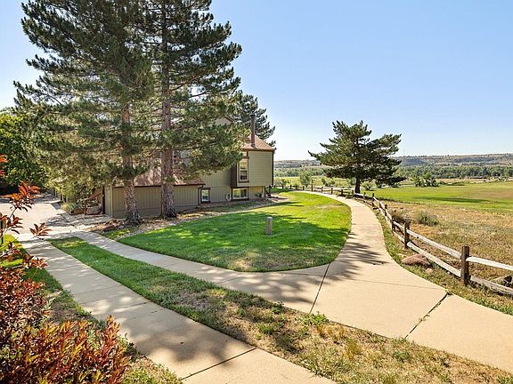 2nd image of 1656 Bradley Dr