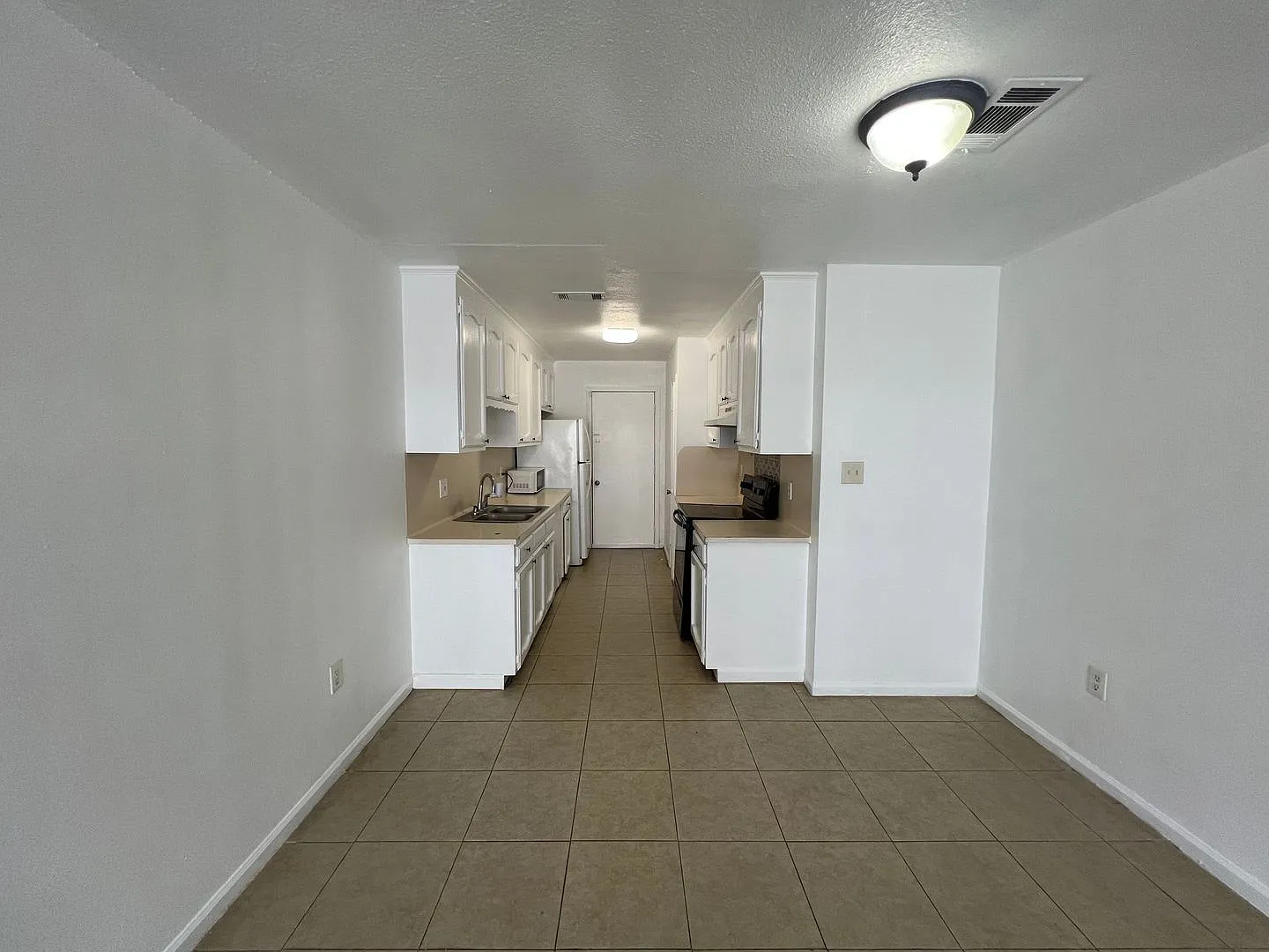 10612 Stanley Aubin Ln — Photo 4