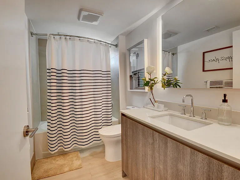 1111 SE 1st Ave #408 — Photo 36