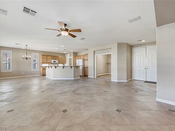 2nd image of 10272 Roma Madre Ave