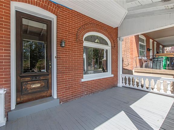 2nd image of 1231 W Walnut St