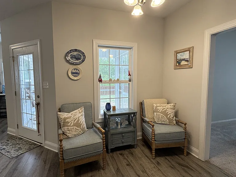 434 Nantucket Trl — Photo 4