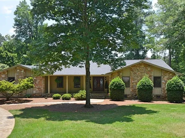 5035 Northshore Ct SW, Conyers, GA 30094