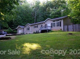 257 Amywood Ln, Mills River, NC 28759