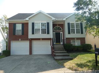 2907 Hewitt Place Ct, Jeffersontown, KY 40299
