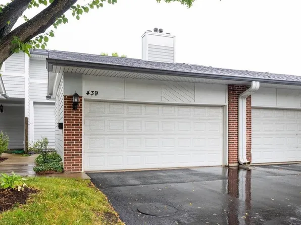 439 Swallow Ln, Deerfield, IL 60015