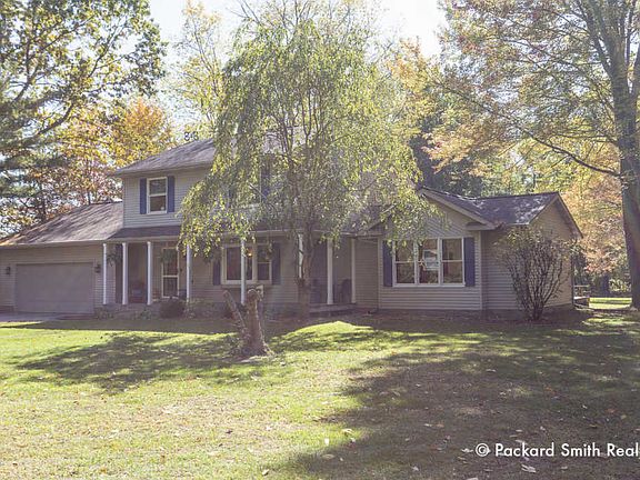 4th image of 10572 Osborn St