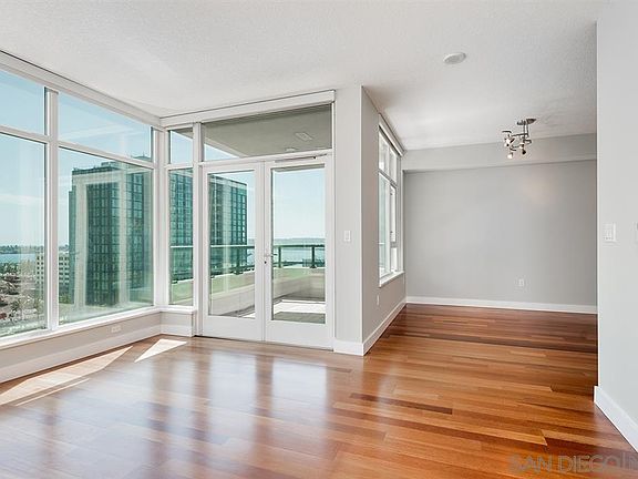 3rd image of 1199 Pacific Hwy #1204