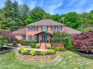 11017 Calloway View Dr, Knoxville, TN 37934