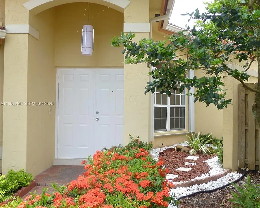 11236 NW 58th Ter