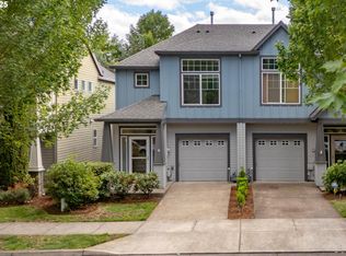 1034 SE Bacarra St, Hillsboro, OR 97123
