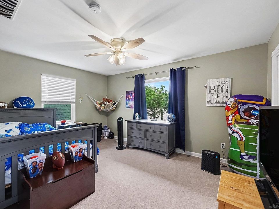 4176 Pleasant Dr, photo 21