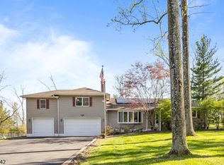 29 Leffler Hill Rd, Raritan Twp., NJ 08822