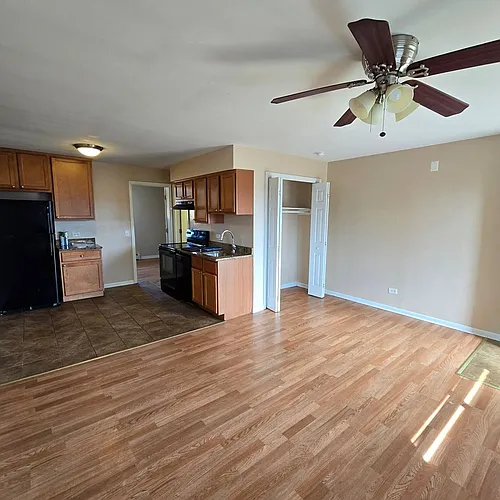 3001 Prairie St Photo 1