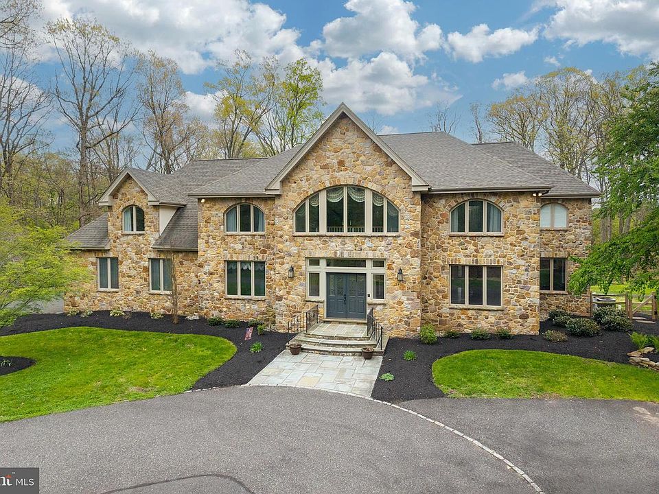 1st image of 172 White Pine Way