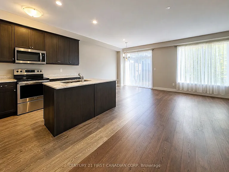 2070 Meadowgate Blvd #72 — Photo 3