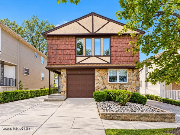 216 Clermont Pl, Staten Island, NY 10314