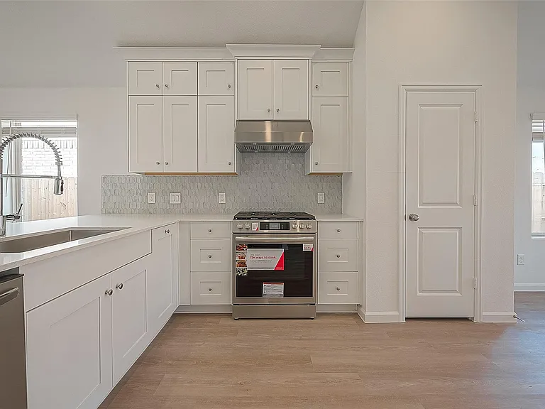 27106 Wandering Glen Ln — Photo 13