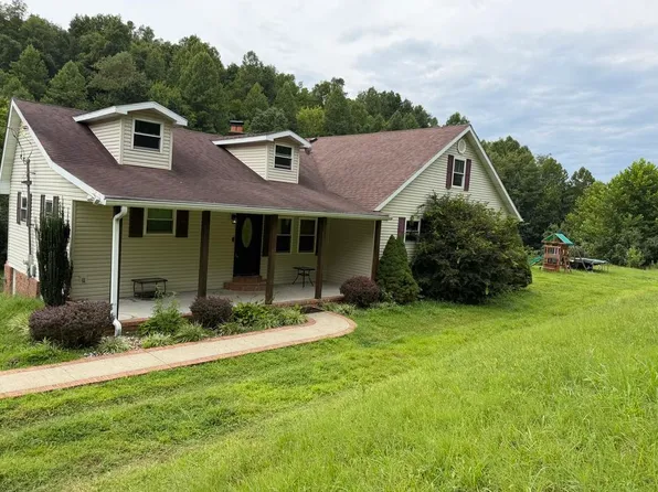3105 Horton Flats Rd, Olive Hill, KY 41164