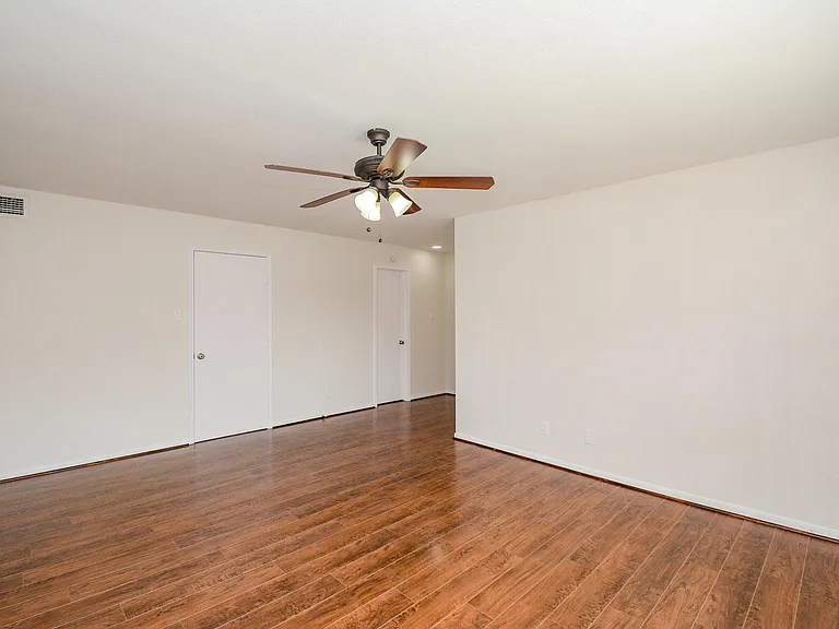 13282 Trail Hollow Dr — Photo 26