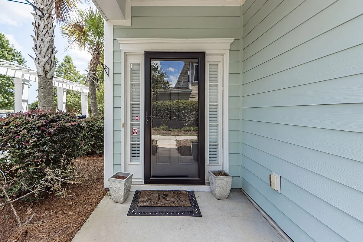 Building Photo - 2052 Promenade Ct