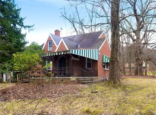 2 Sands Ave, Ambridge, PA 15003