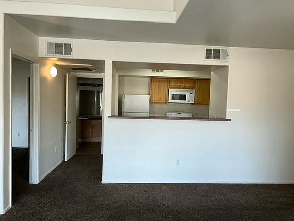 3rd image of 45 Maleena Mesa St APT 827