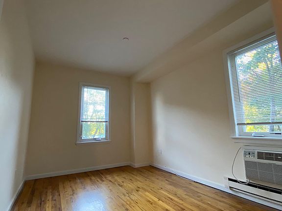 5th image of 2315 Bell Blvd #2