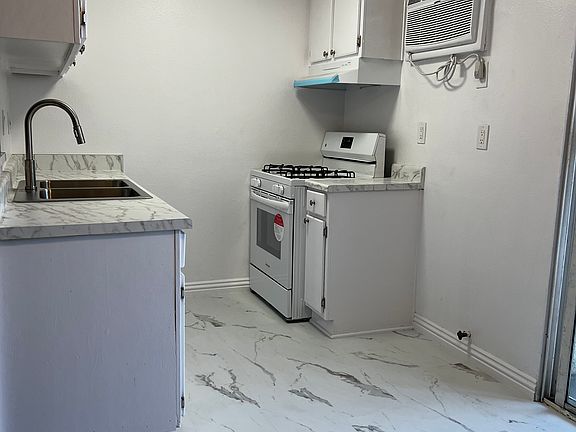 2nd image of 8430 Cedros Ave #18