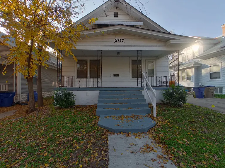 207 S Erie Ave — Photo 1