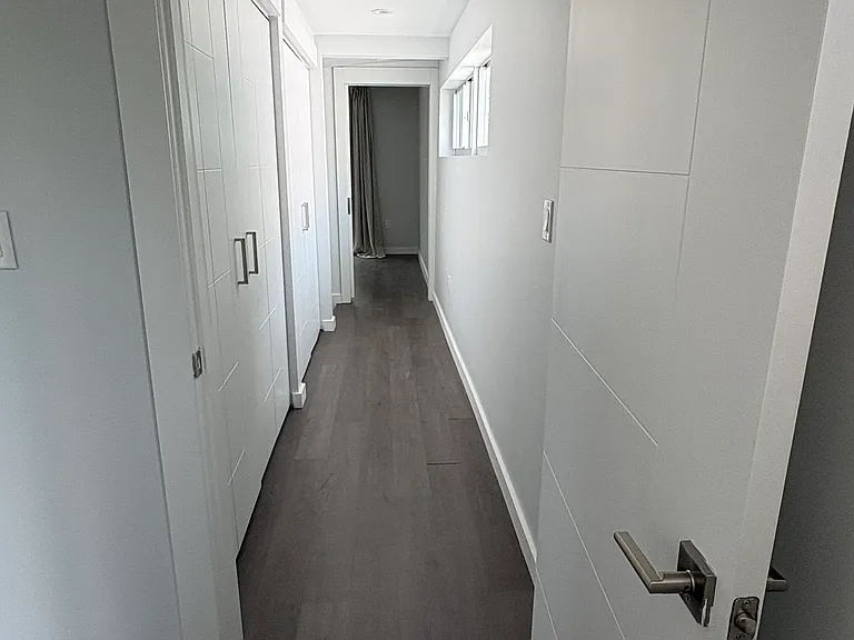 6345 SW 62nd Ave — Photo 15