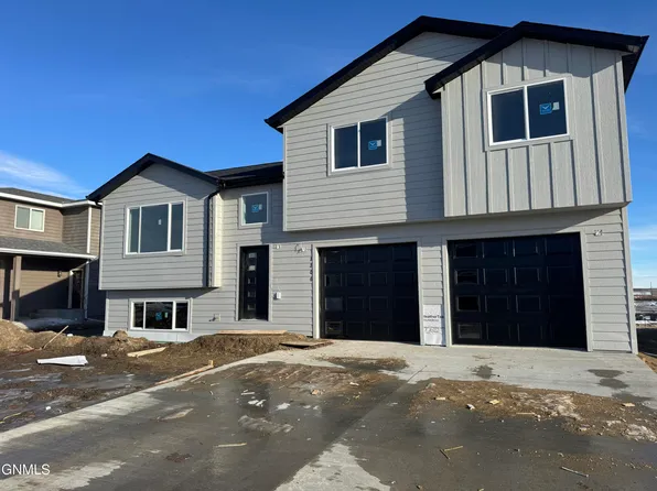 1206 9th St SW, Watford City, ND 58854