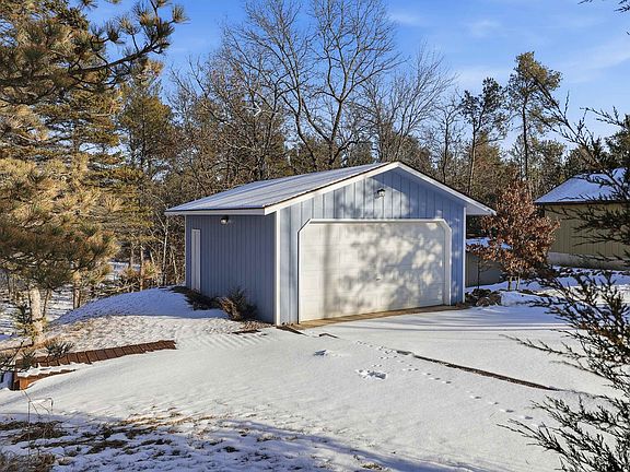 2nd image of 2418 Ridgewood Dr