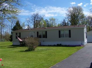 6472 E Port Bay Rd, Wolcott, NY 14590