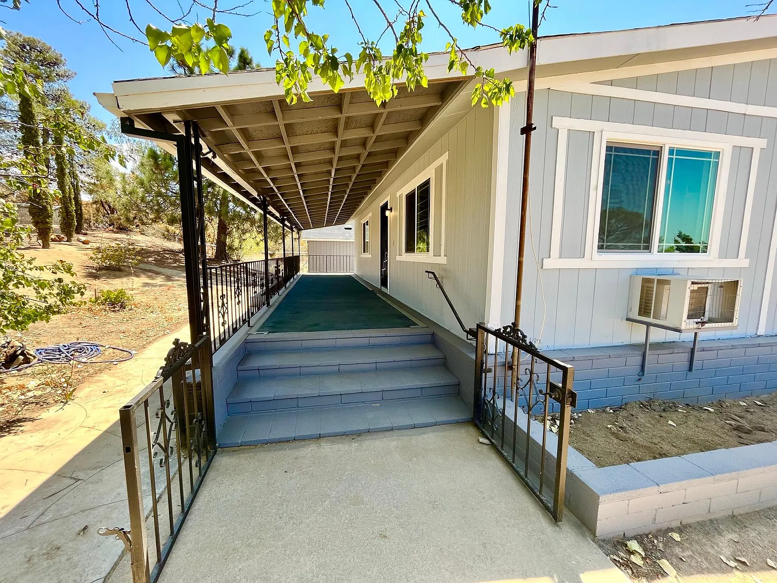 2 bed, 1400 sqft, $2,600 — Photo 3