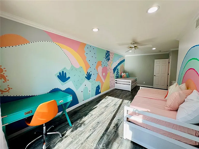 1331 S Sunrise Way — Photo 19