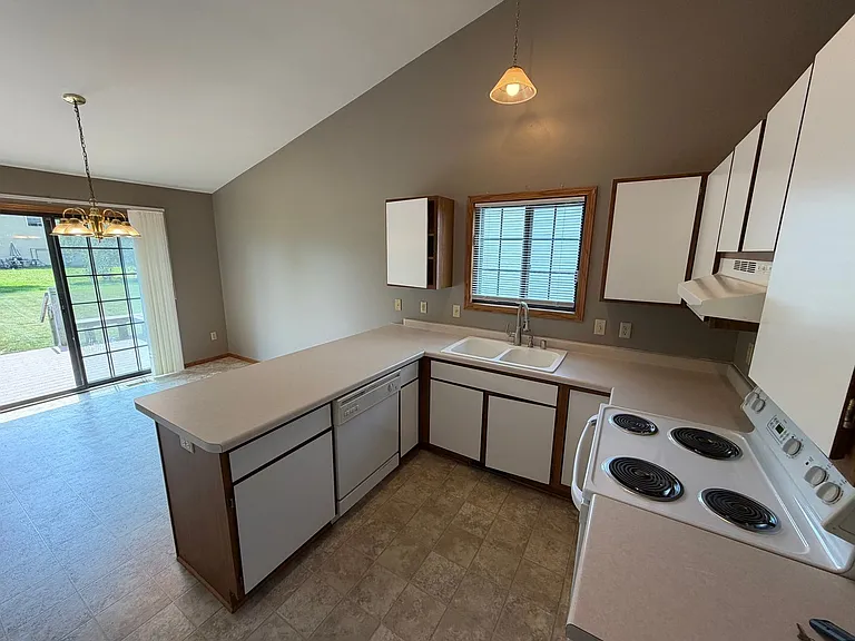 514 Pheasant Dr — Photo 7