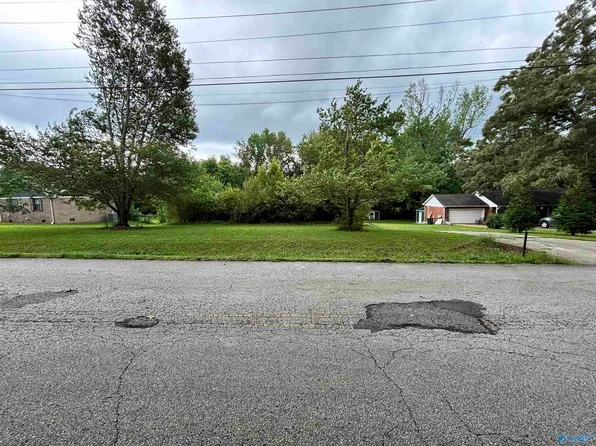 368 Little Lones Rd, Huntsville, AL 35811