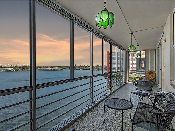 4th image of 1175 NE Miami Gardens Dr #Penthouse 805