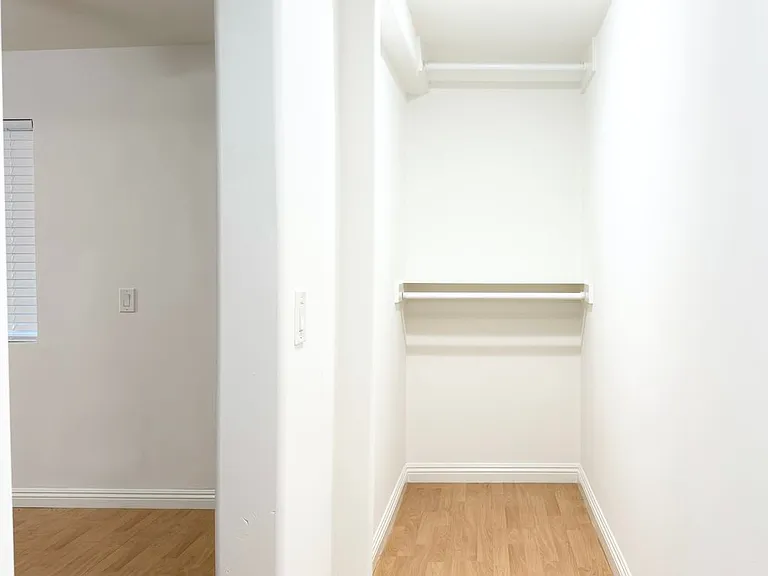 2561 Gregory Dr #C — Photo 5
