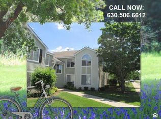 1415 Covington Ct, Saint Charles, IL 60174