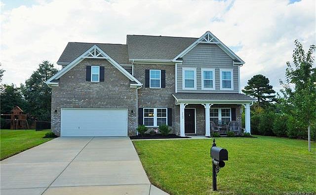 1st image of 2533 Chatham Dr