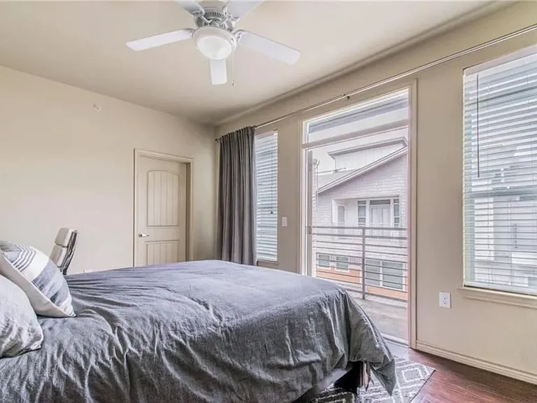 2606 Wilson St #1204 — Photo 7