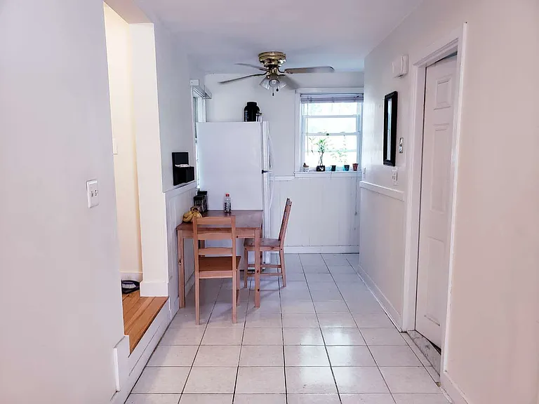 8 Denns Pl #1 — Photo 16