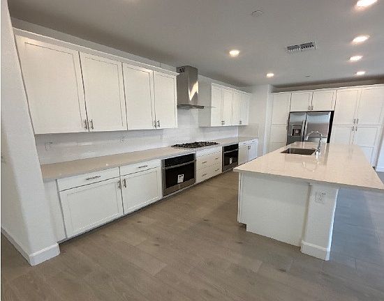 3rd image of 6040 Meru Way