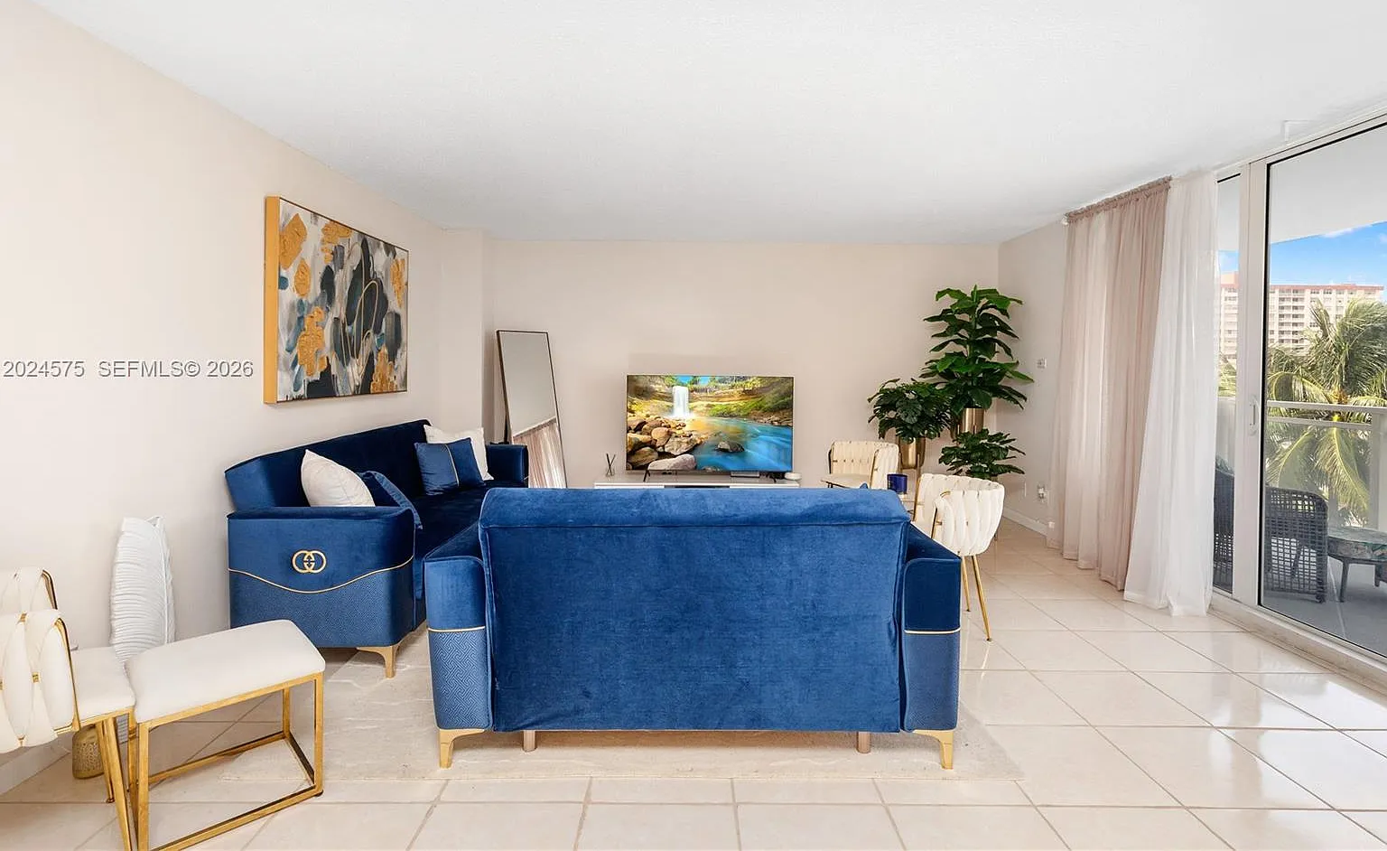 Parker Plaza Condo Estate — Photo 3