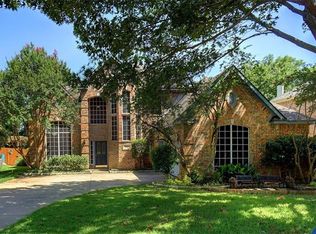 2712 Indian Oak Dr, Grapevine, TX 76051