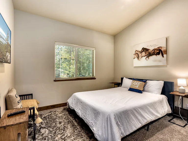 2425 Marshall Trl — Photo 14