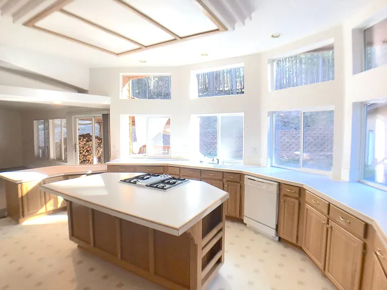 288 Aspen Grv — Photo 10