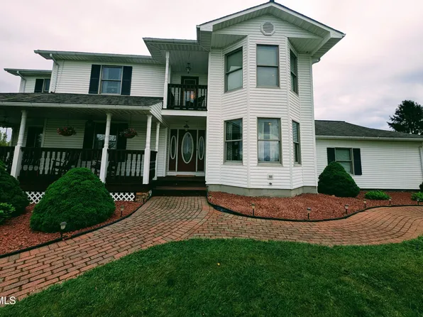275 Pilgrim Way, Coeburn, VA 24230